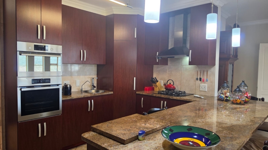 4 Bedroom Property for Sale in Stilbaai Wes Western Cape